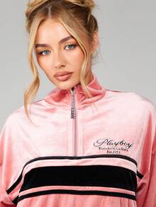 Missguided x Playboy 丝绒半拉链套头卫衣，胸前饰有品牌标志和条纹细节，宽松长袖上衣，休闲居家服。 - 粉色 - 查看 4