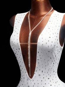 Amplova Đầm dự tiệc mini bodycon cổ chữ V khoét sâu không tay đính đá và lông vũ - trắng - Xem 9