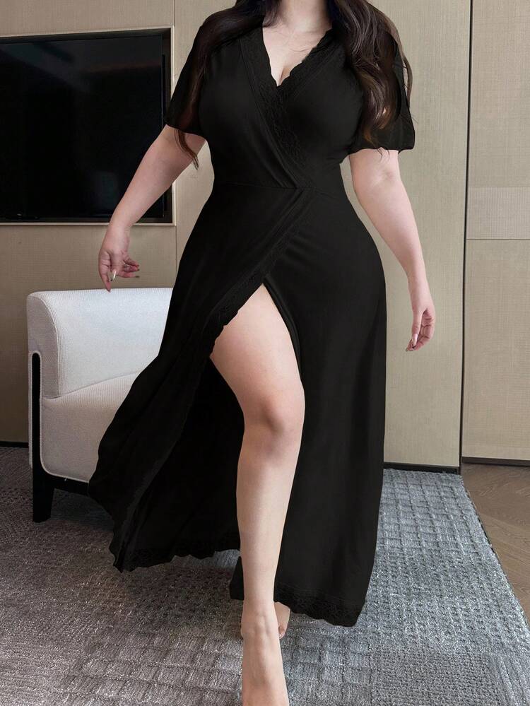 Dazy Plus Plus Size Women Contrast Lace Elegant Mid-Length Nightgown