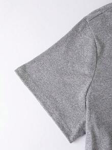 Glimmora Áo thun nữ tay ngắn ôm sát in họa tiết màu trắng - Xám - Xem 3