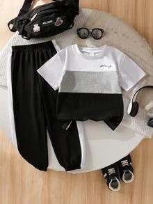 2 pièces/Set T-shirt à manches courtes et pantalon pour jeunes garçons, style décontracté et confortable, contraste noir blanc gris avec motif graphique de lettres. Convient pour le printemps, l'été et l'automne