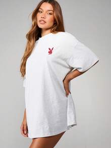 Missguided x Playboy 超大杂志印花睡裙，圆领短袖，舒适家居服，休闲装 - 淺灰色 - 查看 2