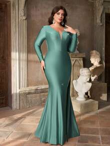 Aureia Plus-Size Autumn/Winter Green Stretch Rhinestone Knit Satin Dress With Pearl Embellishments On The Back, Featuring A Wide Neckline And Fishtail Silhouette. Elegant And Suitable For Evening Parties, Bachelorette Parties, Dates, Proms, Vacations, Weddings, And Other Events. High-End Evening Gown. - Black - View 6