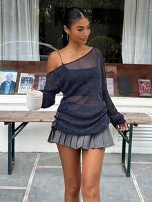 Muchica 海军蓝亮片透明网眼单肩 T 恤（女款）