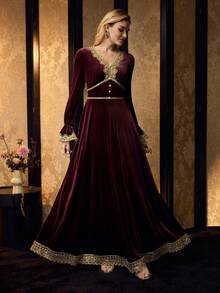 MOTF PREMIUM GAUN LENGAN PANJANG DENGAN DEKORASI APLIKASI ELEGAN - Burgundy - View 5