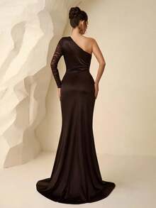 Coutiva Robe de demoiselle d'honneur sexy avec patchwork en dentelle, manches longues, épaules asymétriques et coupe ajustée, couleur unie. Idéal pour la Saint-Valentin - Tabac - Voir 2