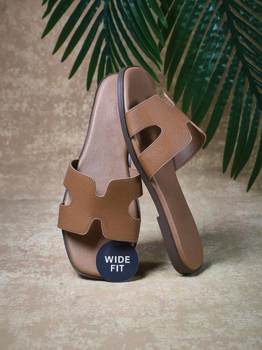 SHUZIA Sandalias tipo slide de ancho amplio en color oliva, inspiradas en diseñador - Ropa de lujo para resort con estilo bohemio chic - Verde Oliva - Ver 1