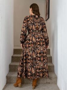 SHEIN LUNE Vestido de otoño con estampado de leopardo plisado en todo el diseño, vestido casual elegante para damas apropiado para invitadas de boda en la temporada de otoño, talla grande - Multicolor - Ver 4