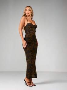 MISSGUIDED 豹纹网纱修身吊带长裙，适合晚宴、派对、秋冬正式场合穿着，甜心领口设计。 - 彩色 - 查看 5