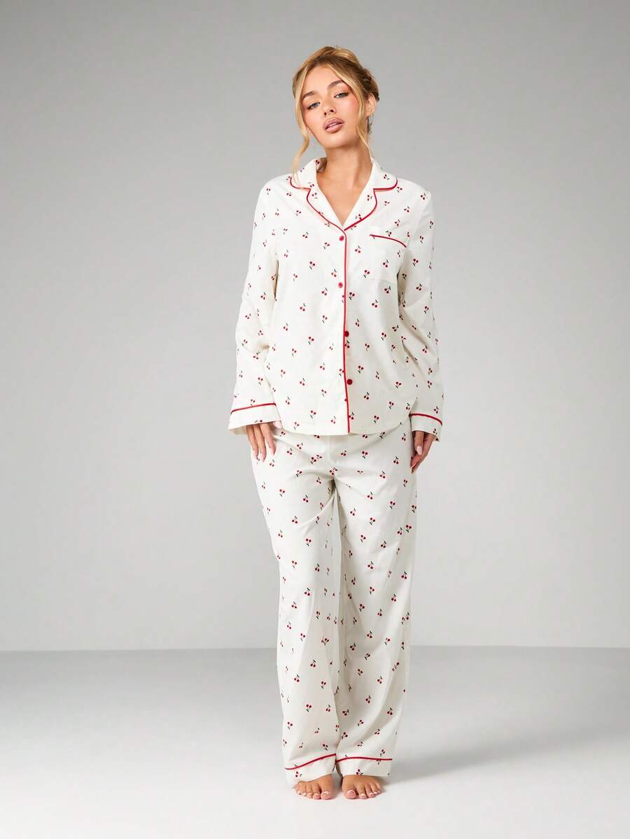 MISSGUIDED Conjunto de pijama de manga larga con botones y pantalón de largo completo con estampado de cerezas y ribete de contraste - Albaricoque - Ver 1