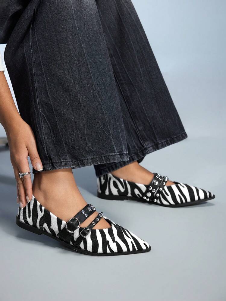 CUCCOO GRLICON Women's Black & White Rivet Button Design Flat Shoes, Motorcycle Style For Cool Girls, Suitable For Spring/Summer, Vacation, Travel, 2000s Style