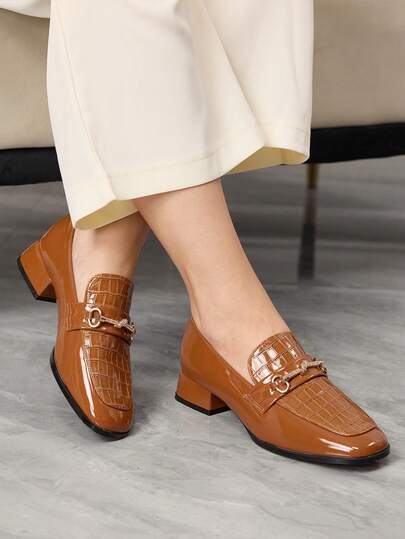 Sleekvia Women's Casual Commuter Metal Decor Square Toe Loafers Flats Valentine's Day