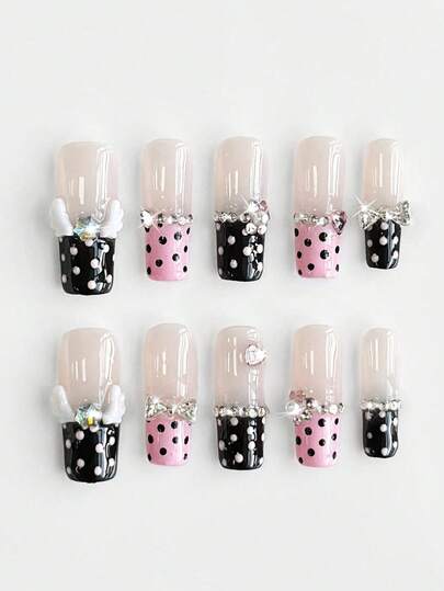 Grunge Punk 10 pezzi di unghie finte di alta qualità con elementi dipinti a mano di ragno punk, fiocco, ragnatela, croce, stella + 3 pezzi di adesivo biadesivo, unghie finte a forma di bara stile Y2K con strass rimovibili e riutilizzabili in colori a contrasto, adatte per vacanze, feste, ballo e uso quotidiano