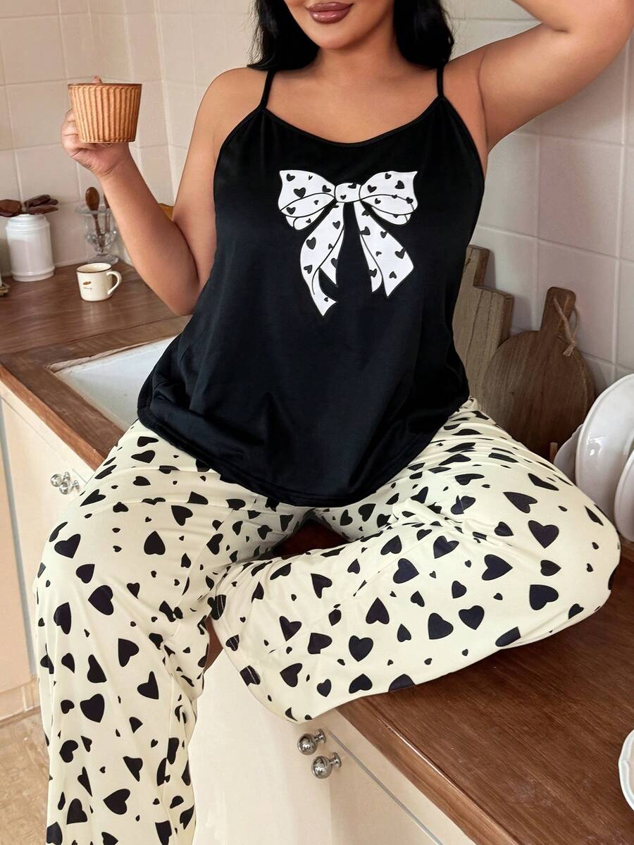 SHEIN Plus Size Women Bow & Heart Print Camisole & Pants Pajama Set - Black - View 1