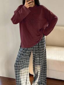 DAZY 两件套女士宽松舒适印花长袖格子睡衣套装 - 酒紅色 - 查看 3