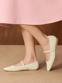 MOTF PREMIUM Giày bệt mũi vuông da PU - Màu be - Xem 5