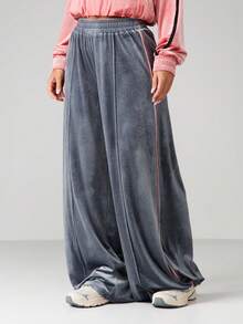 Missguided x Playboy Luxurious Velour Wide Leg Sweatpants With Elastic Waistband And Side Stripe Detailing For Comfort And Style - Grey - View 1