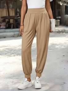 EMERY ROSE Quần jogger nữ màu trơn cạp cao xếp ly có túi - Màu be - Xem 4