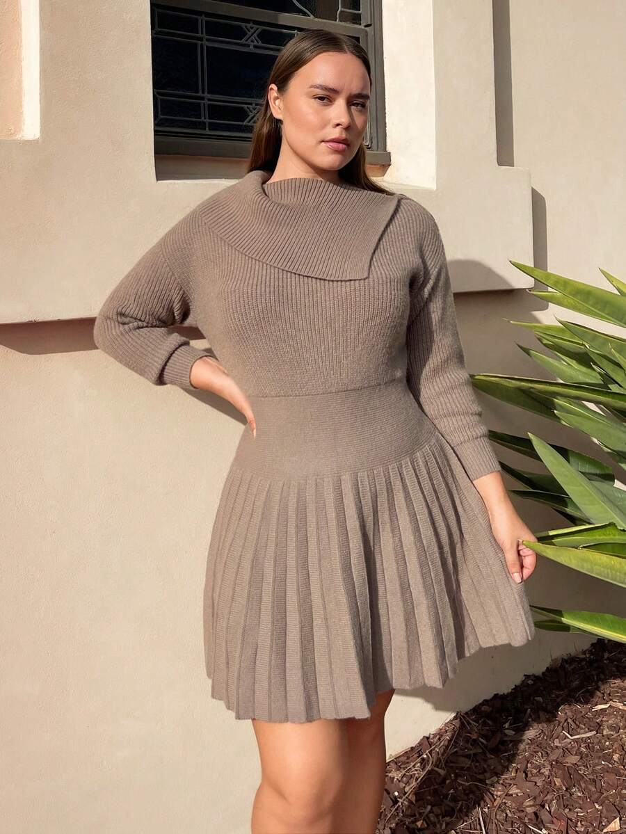 Nezia Cruz Vestido plisado de unicolor con hombros descubiertos y cintura asimétrica, de moda para otoño/invierno - Granate - Ver 1