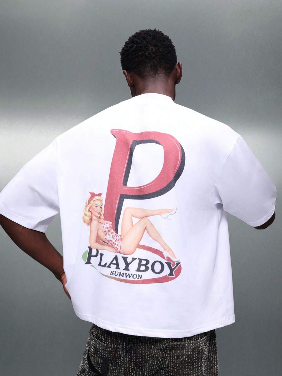 PLAYBOY X SUMWON 男士宽松短袖圆领印花T恤，复古女郎图案，休闲棉混纺夏季上衣 - 白色 - 查看 1