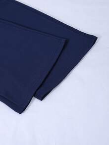 Bộ áo nỉ dệt sọc chắp vá 2 trong 1 cho bé gái tuổi teen mùa thu/đông, thiết kế. Áo nỉ + vải dệt chắp vá tạo nên vẻ ngoài nhiều lớp, họa tiết sọc cổ điển thu hút sự chú ý, kiểu dáng 2 trong 1 dễ mặc và đa năng, thoải mái và thân thiện với làn da, thích hợp mặc hàng ngày vào mùa xuân và mùa thu. - Nhiều màu - Xem 7