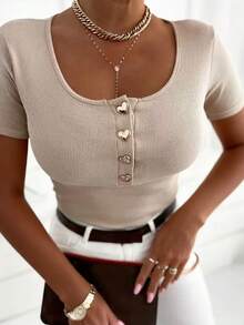 INAWLY 修身性感圆领半开襟心形纽扣休闲短袖女式T恤 - 杏色 - 查看 6