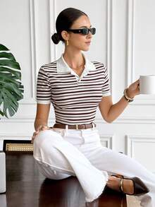 SHEIN Frenchy 条纹 Polo 领短袖 T 恤，休闲修身学院风女式上衣，女士休闲通勤条纹短袖 T 恤，夏季、春季女装，情人节、狂欢节、海滩、派对、婚礼、优雅、度假、休闲 - 棕色 - 查看 6