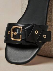 SHUZIA Sandalias planas de mujer con decoración de ojales metálicos, cómodas y de moda - Negro - Ver 8