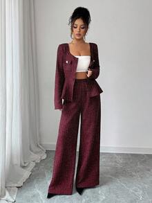 SHEIN Elenzya 秋冬新款加厚斜纹软呢银线两件套，法式浪漫优雅女士设计，分领腰部荷叶边下摆长袖开衫+高腰直筒裤，适合独立日穿着 - 酒紅色 - 查看 4