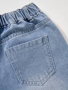 Quần jeans ống rộng cho bé gái tuổi teen, màu xanh nhạt, đính ngọc trai, điểm nhấn ngọc trai ở đường may bên hông và túi, cùng gấu quần tua rua tạo nên thiết kế sành điệu và ngọt ngào. - Rửa nhẹ - Xem 8