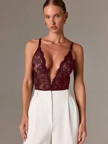 AiiRZ Body de encaje con escote profundo y patrón floral con tirantes ajustables para ocasiones de noche - Burdeos - Ver 4