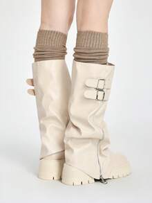 ROMWE Fairycore Giày bốt đồng phục mới 2025 dành cho nữ, Giày bốt cao đến đầu gối đế xuồng đế tròn bằng da, gót dày, chống thấm nước, phù hợp với mọi mùa, giày bốt đế xuồng, mùa thu, mùa đông, mùa thu, thiết kế cổ giày xếp ly có khóa kéo bên hông và khóa cài, giày bốt cao cổ màu be thời trang dành cho nữ để đi làm hàng ngày ngoài trời, dự tiệc - Màu be - Xem 5