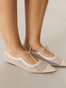 Styleloop 女士休闲百搭通勤简约编织系带平底鞋 - 杏色 - 查看 2