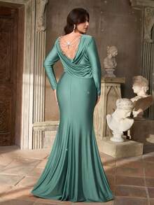 Aureia Plus-Size Autumn/Winter Green Stretch Rhinestone Knit Satin Dress With Pearl Embellishments On The Back, Featuring A Wide Neckline And Fishtail Silhouette. Elegant And Suitable For Evening Parties, Bachelorette Parties, Dates, Proms, Vacations, Weddings, And Other Events. High-End Evening Gown. - Black - View 7