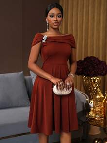 EMERY ROSE Brown A-Line Mid-Length Dress With Waist Cinching And Crystal Embellished Button Closure - Brown - View 5