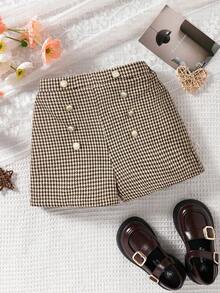 SHEIN 年轻女孩时尚优雅格子金色金属装饰纽扣前开短裤，学院风，非常适合秋冬季休闲日常穿着和上学穿着，母女姐妹装。 - 卡其色 - 查看 3