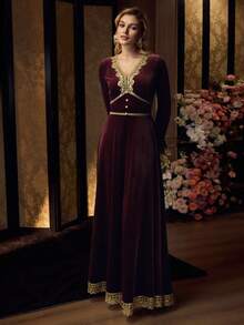 MOTF PREMIUM GAUN LENGAN PANJANG DENGAN DEKORASI APLIKASI ELEGAN - Burgundy - View 3