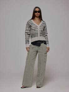 MUSERA Cárdigan de punto con cuello en V, rayas y botones, estilo streetwear para otoño e invierno, look cool girl Y2K, casual para uso diario, color sepia - Multicolor - Ver 3