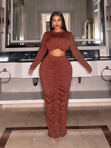 Maweii 大码女式纯色圆领修身褶皱长袖短款上衣和褶皱紧身半身裙两件套，春秋季 - 棕色 - 查看 3