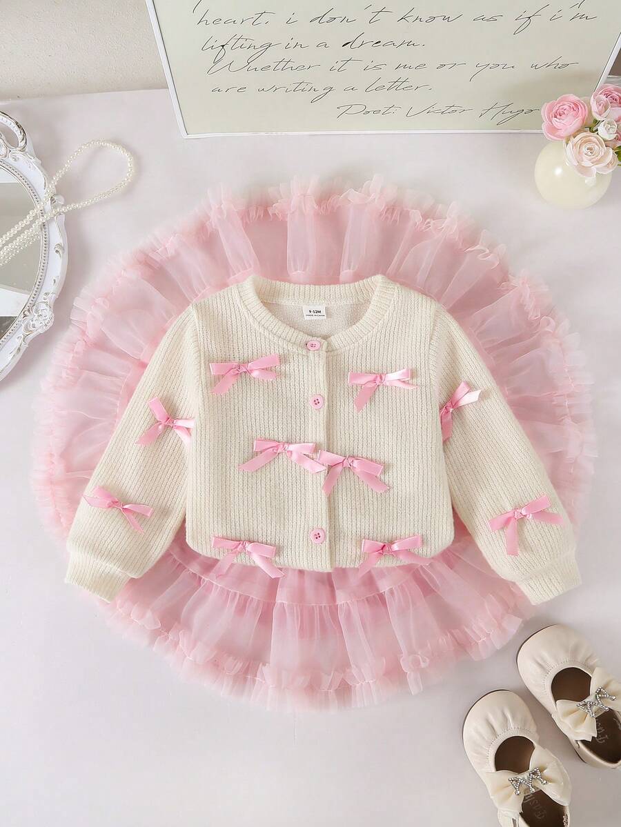 SHEIN Playful Pals 2-Piece Baby Girls Outfit: Apricot Long Sleeve Cardigan With Bow Decor Top + Burgundy Tulle Cake Skirt, Set For Autumn/Winter
