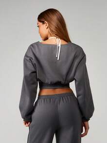 MISSGUIDED Brushback Zip Up Cropped Sweatshirt With Lace Bralette Detail Long Sleeve Fall Winter Comfort Pullover Top - Grey - View 2