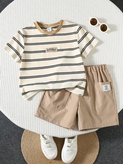 SHEIN 2件套男童休闲舒适百搭条纹印花T恤和纯色短裤套装