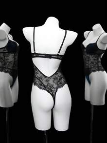 1件女式性感蕾丝拼布紧身衣