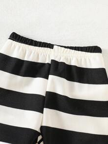 SHEIN Recién nacido bebé niño top de manga corta con cuello redondo a rayas en blanco y negro con estampado de oso de peluche, emparejado con pantalones a juego, de moda, casual, sencillo y lindo - Blanco y Negro - Ver 5