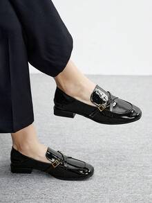 CUCCOO BIZCHIC 女士时尚百搭通勤可调节搭扣乐福鞋 - 黑色 - 查看 1