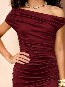 Travachic KIDS Tween Girl Elegant Party Dress, Minimalist Solid Color Irregular Neckline With Round Ring Decor, High Slit Ruched Hem, Fitted