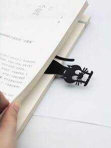 SHEIN 1 pieza Marcapáginas de gato negro de diseño hueco creativo de acrílico, regalo de lectura para lectores y amantes de los libros, Navidad y cumpleaños - Negro - Ver 4