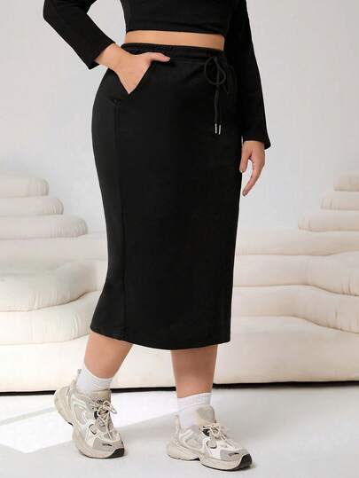 Solflare Damen Große Größen Gerade Linie A-Form Rock mit Kordelzug Taille und Seitentaschen, Schwarz, Lässig
