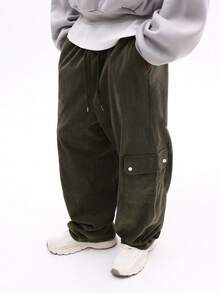 SUMWON 宽松灯芯绒工装运动裤，弹性腰带，多个工装口袋，束口裤脚，休闲舒适，适合秋冬季穿着。纯色 - 綠色 - 查看 5