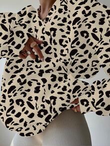 INAWLY Áo sweatshirt nữ tay dài, vai rớt, họa tiết da báo, dáng rộng thoải mái. - Nhiều màu - Xem 6